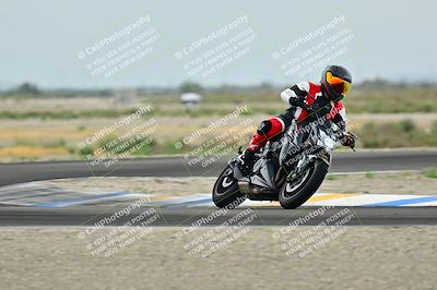 media/Apr-18-2025-TrackDaz (Fri) [[45f5874c44]]/C Group/Session 1 (Turn 7)/